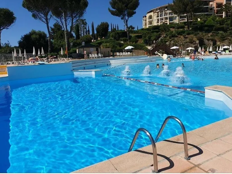 Village Cap Esterel, Piscine, Plage Saint-Raphael  Saint-Raphael (Var)