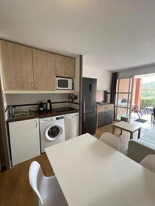 Apartment Village Cap Esterel, Piscine, Plage Saint-Raphael  France